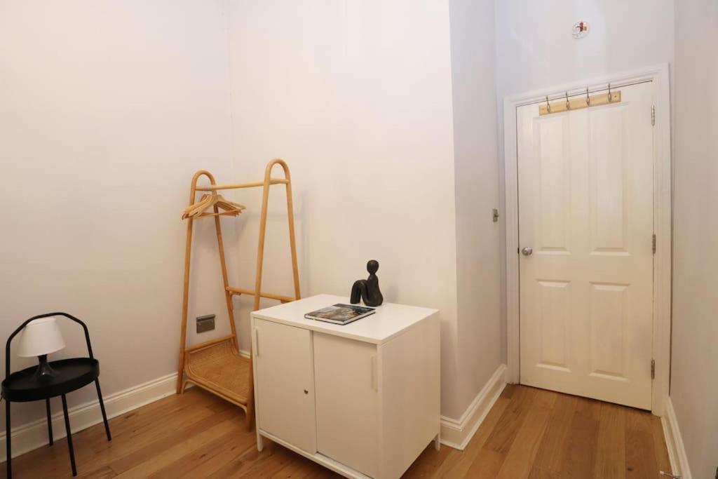 Seagulls Nest- Stylish 1 Bed Seafront Apartment 哈斯丁 外观 照片